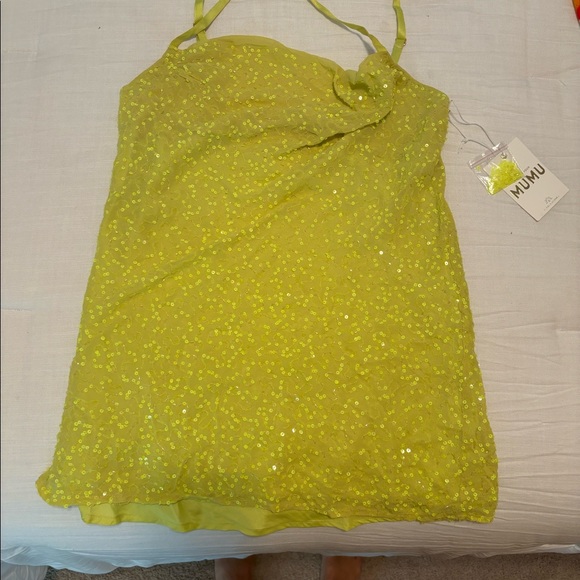 Only worn once! Extra sequins that came with the dress are still attached! - Picture 2 of 3